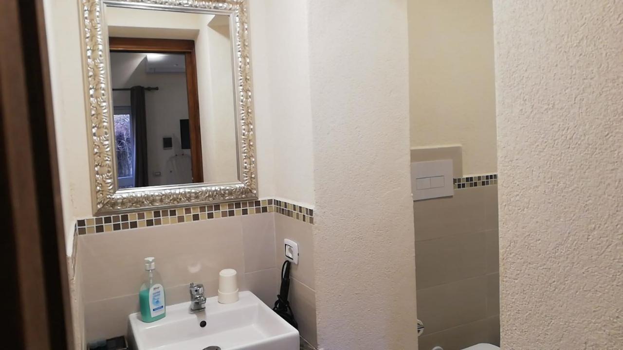 Villa Antonella Rooms Mondello Palermo Bagian luar foto