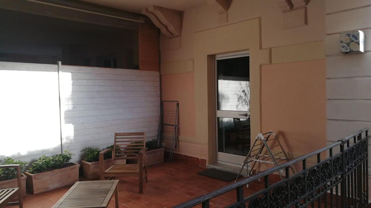 Villa Antonella Rooms Mondello Palermo Bagian luar foto