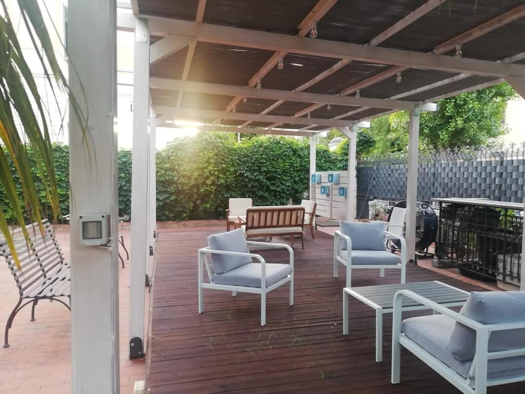Villa Antonella Rooms Mondello Palermo Bagian luar foto