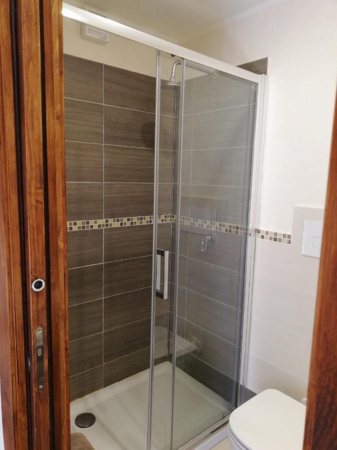 Villa Antonella Rooms Mondello Palermo Bagian luar foto